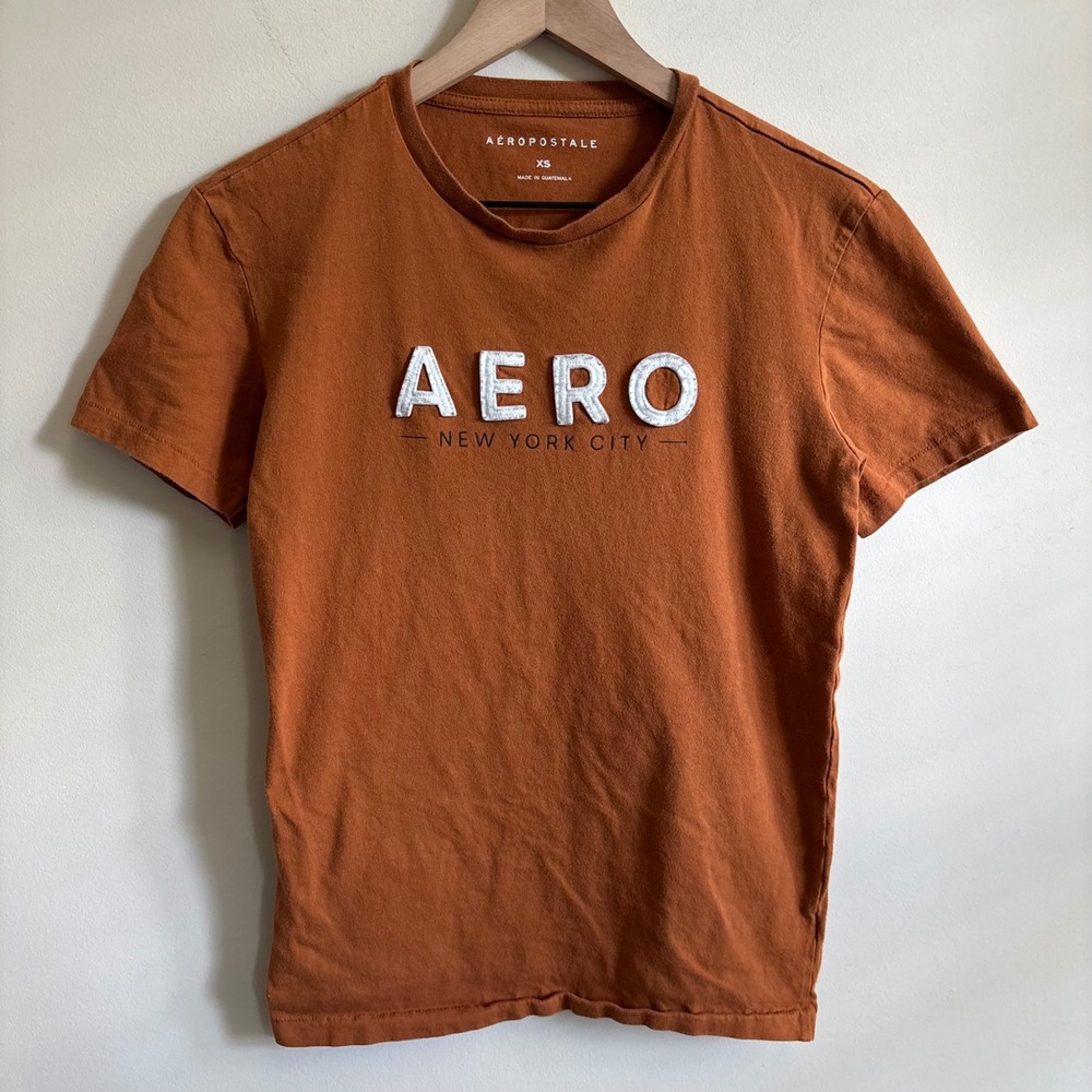 Aeropostale Mens XS Burnt Orange Aero NYC Graphic T-Shirt Applique Logo